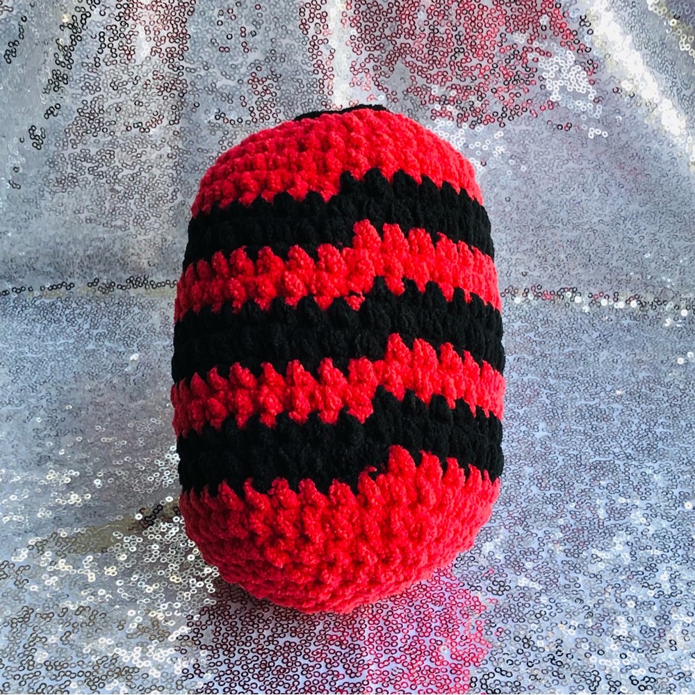 Handmade Plushie Bumblebee - Picture 9 of 15